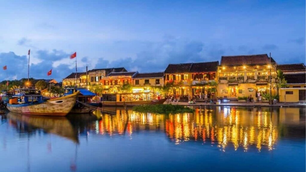 Hội An tháng nào đẹp để đi phố cổ và biển An Bàng
