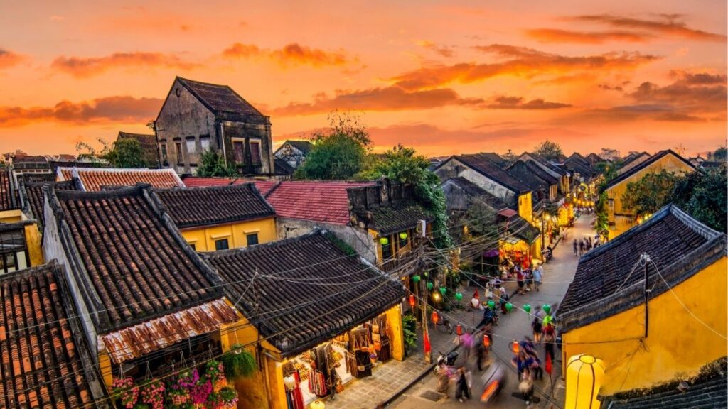Phố cổ Hội An trong lịch trình ngày đầu tiên